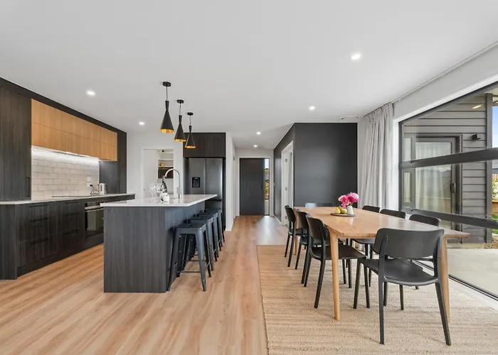 Scenic Riverslea - Holiday home Wanaka